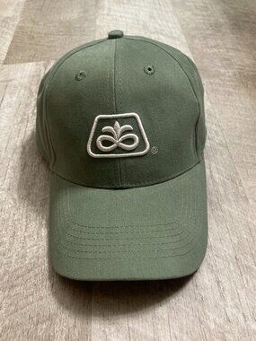 Pioneer Green Technology That Yields Baseball Style Green Hat